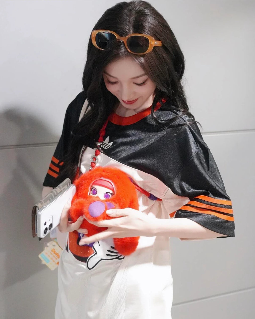 【預購】POPMART - MOLLY X YUQI 宋雨琦 1/8可動人偶（免運）